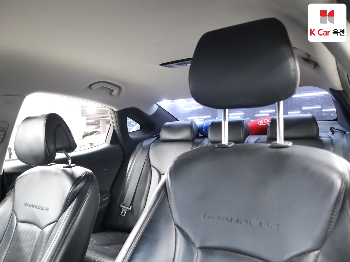 Hyundai AZERA 2016 - Image 20