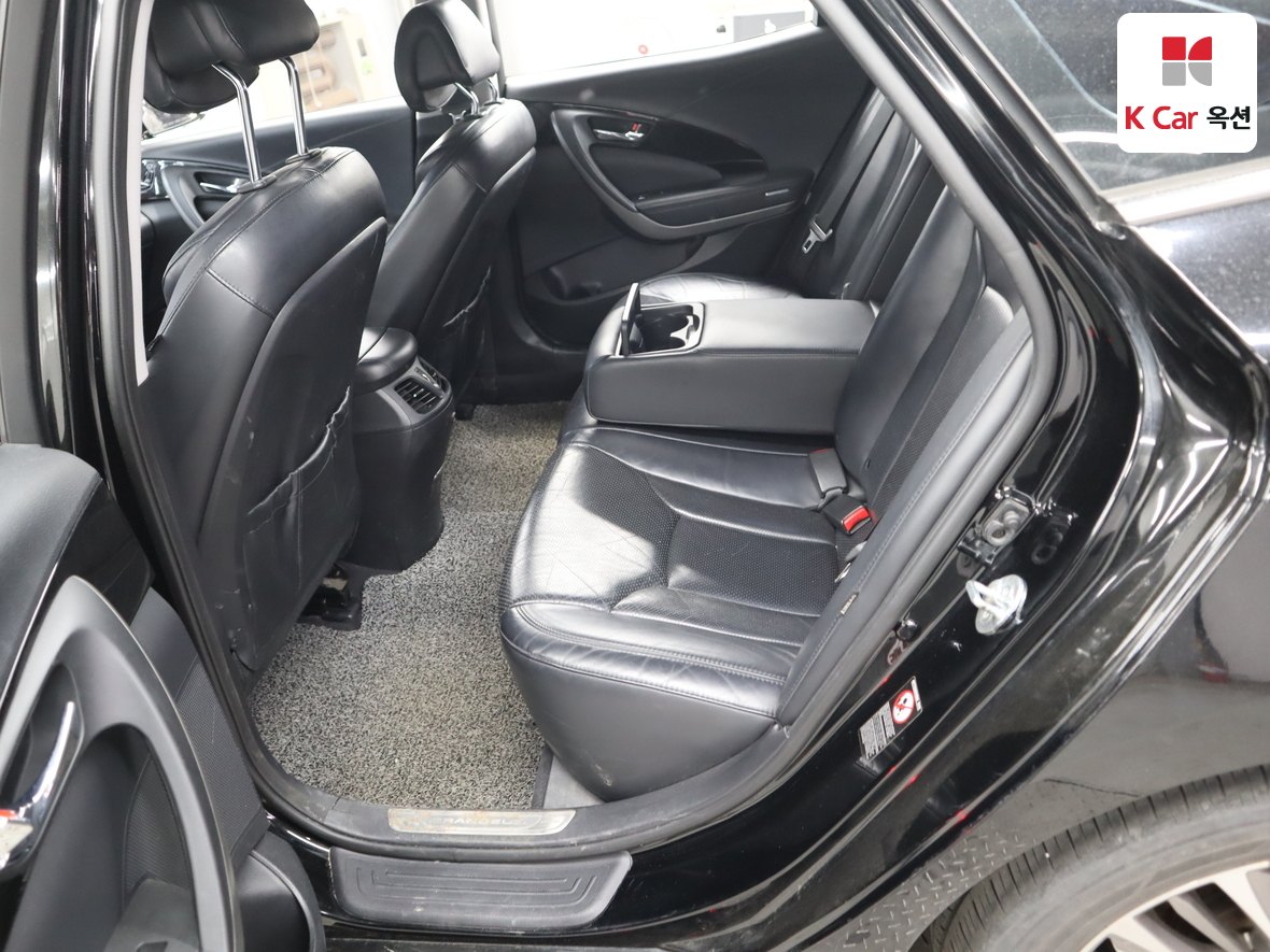 Hyundai AZERA 2016 - Image 24