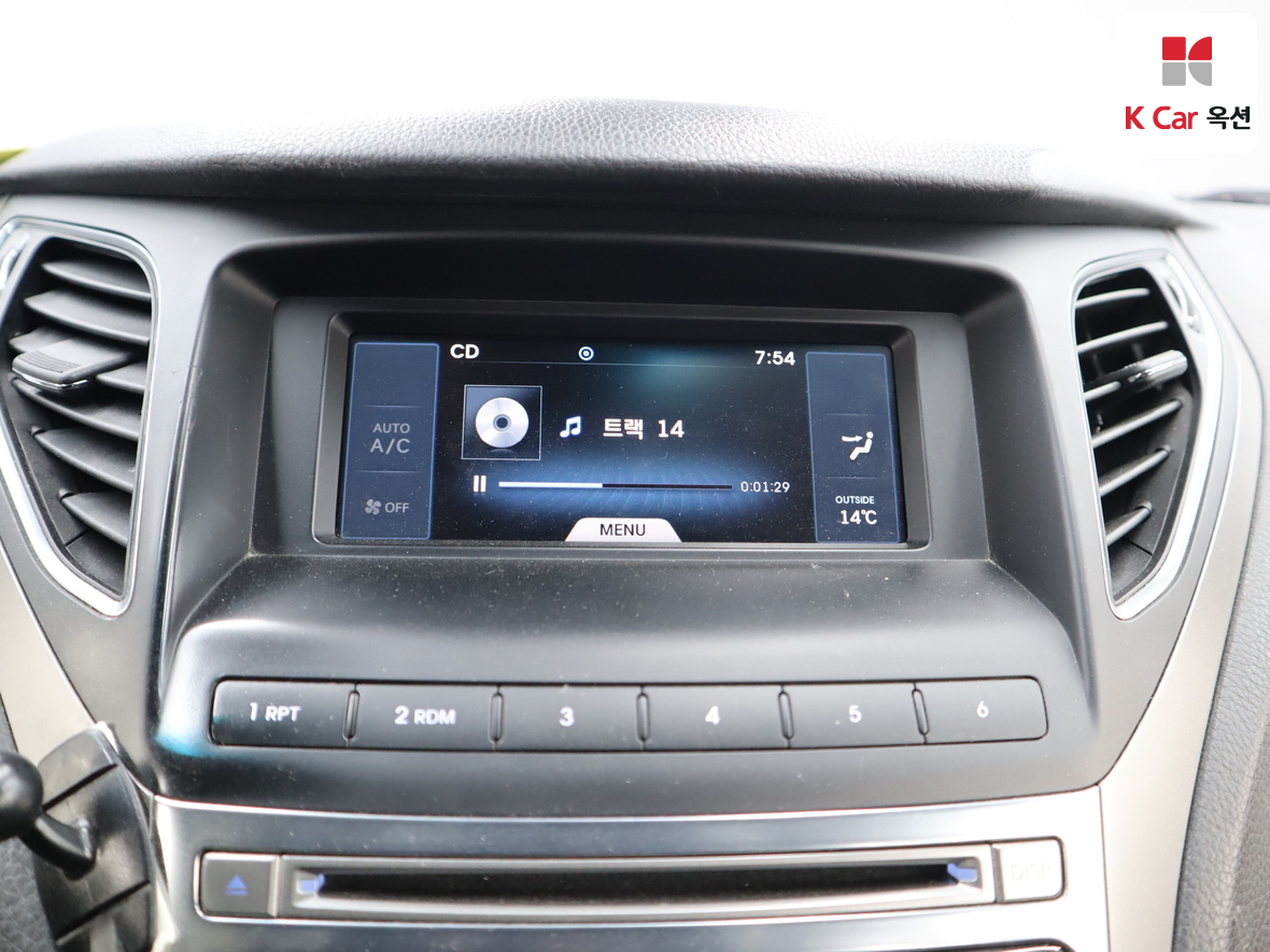 Hyundai AZERA 2016 - Image 14