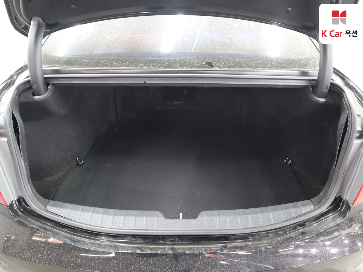 Hyundai AZERA 2016 - Image 26