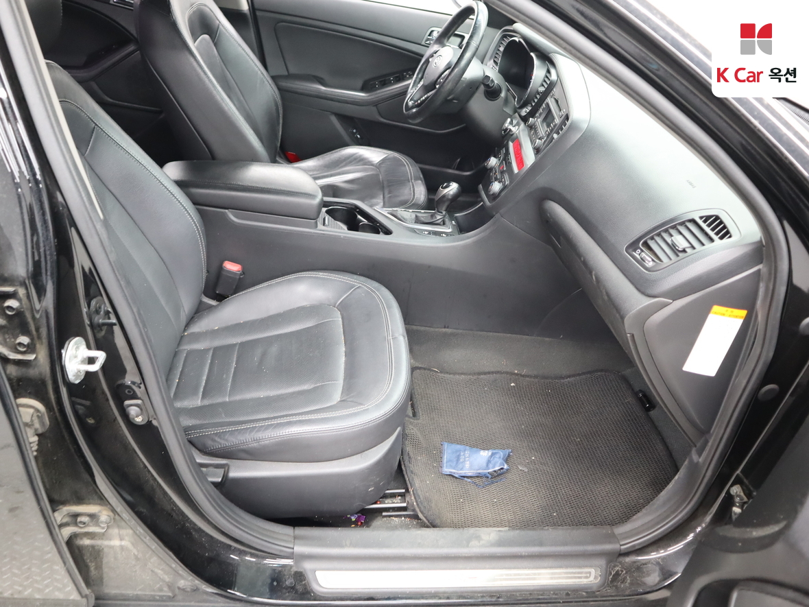Kia K5 - 30