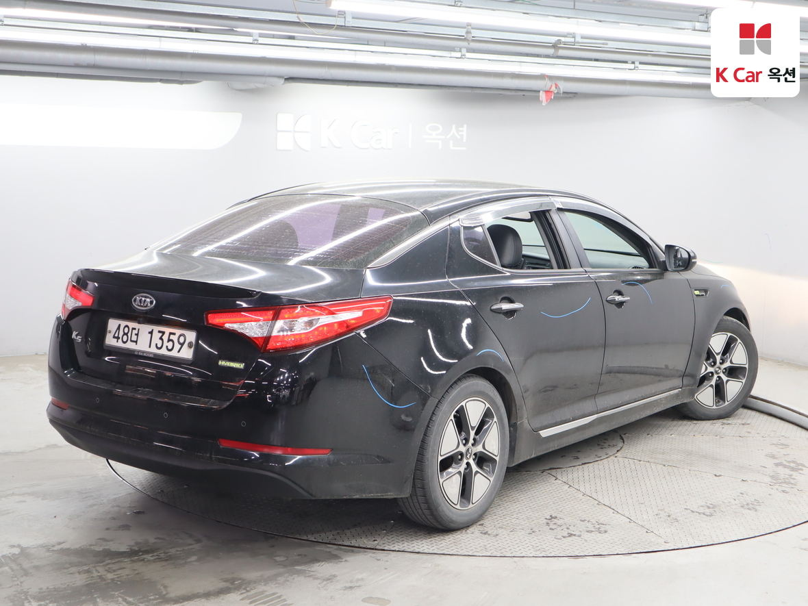 Kia K5 - 2