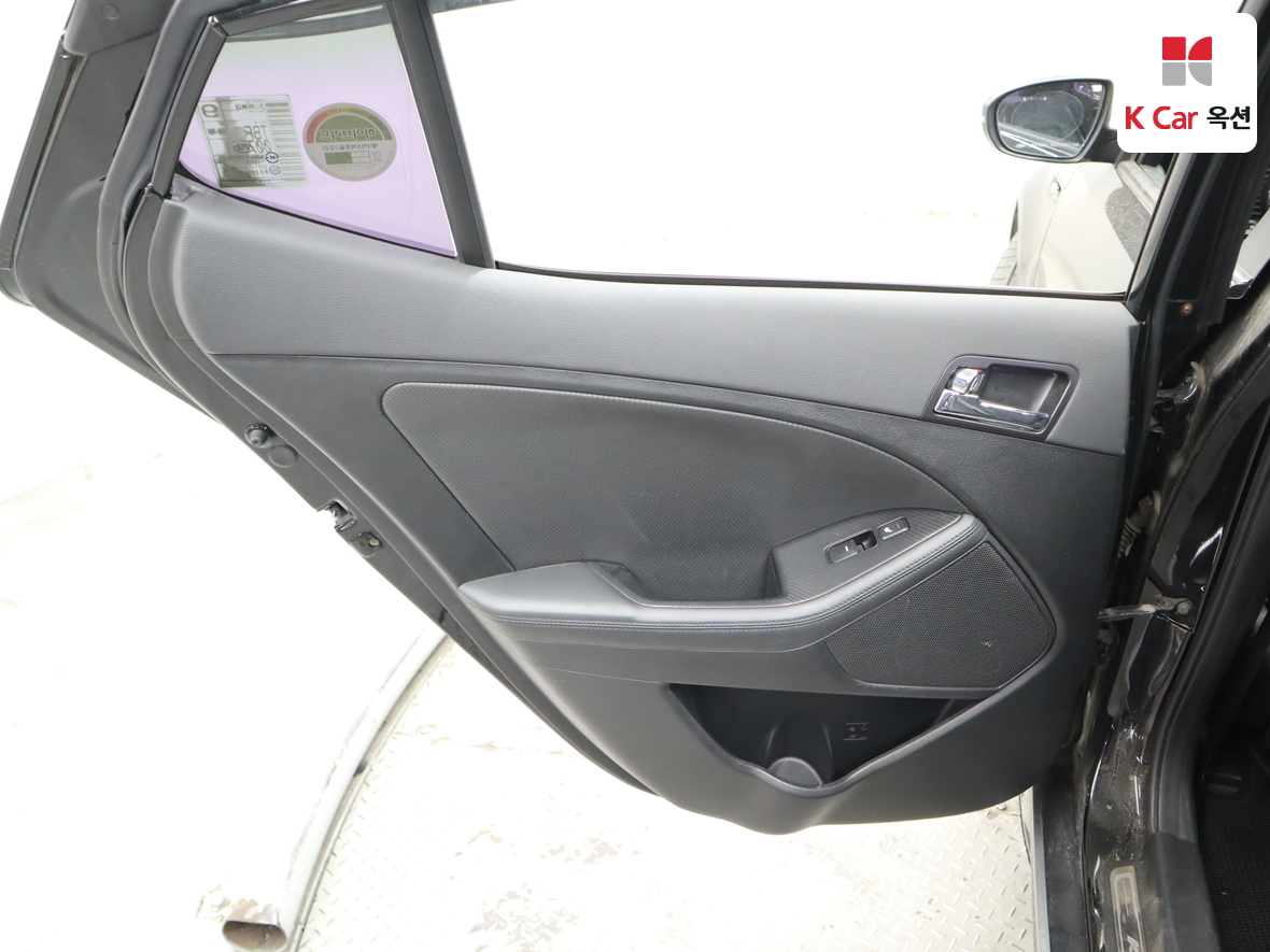 Kia K5 - 23