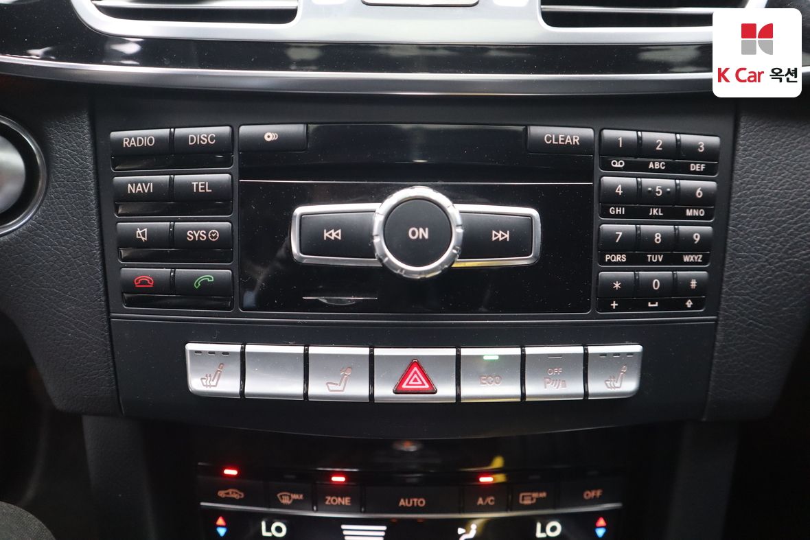 Mercedes-Benz E-Class - 15