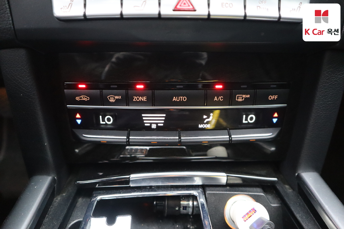 Mercedes-Benz E-Class - 16