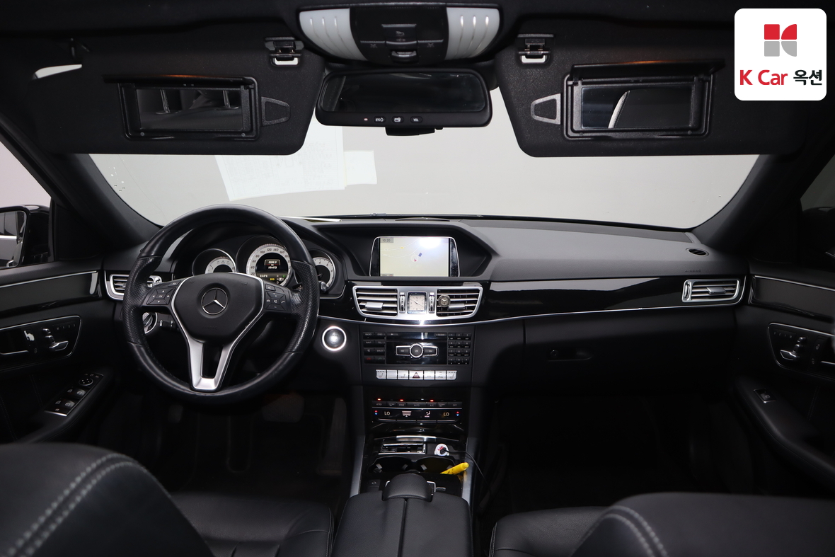 Mercedes-Benz E-Class - 3