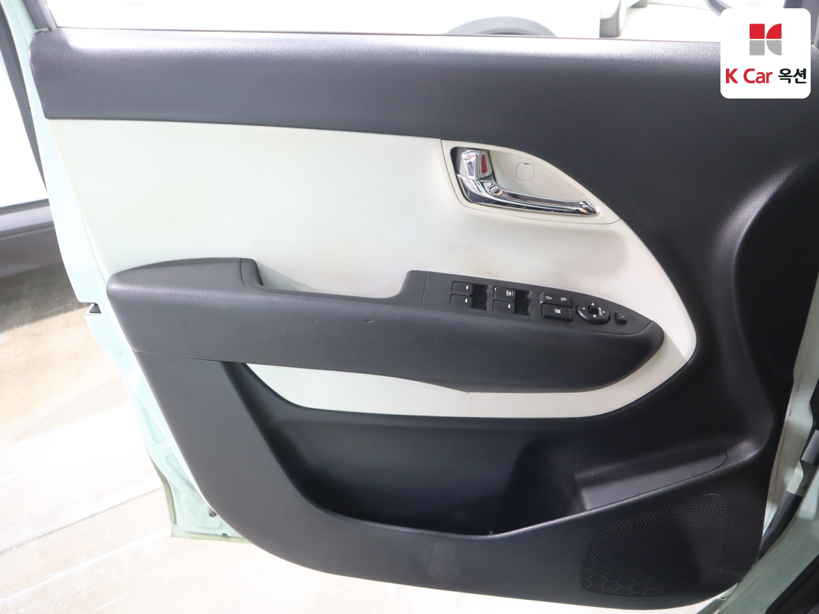 Kia Ray 2012 - Image 8