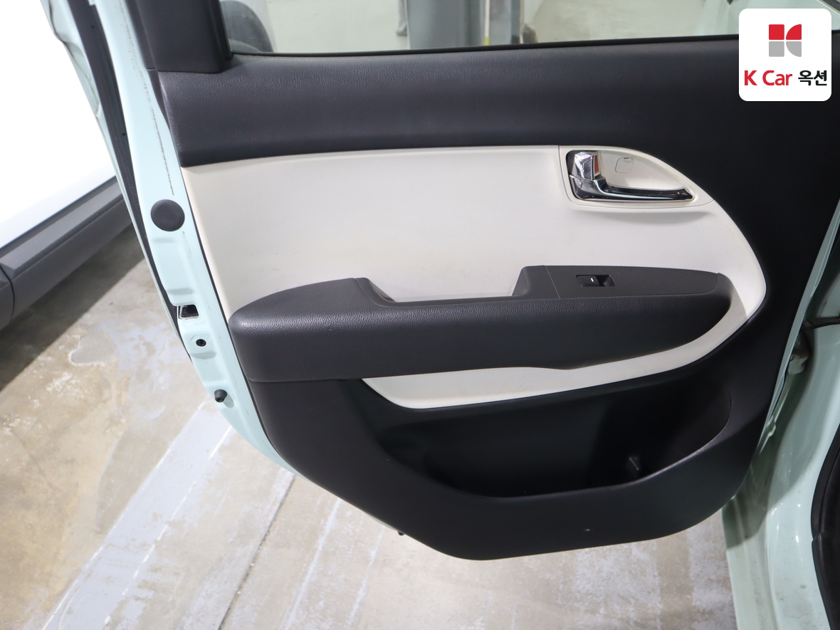 Kia Ray 2012 - Image 23