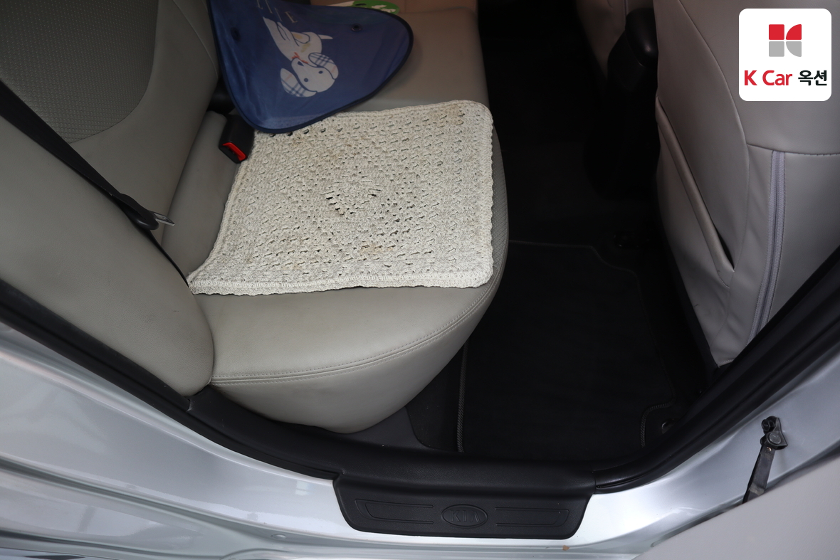 Kia Forte - 26