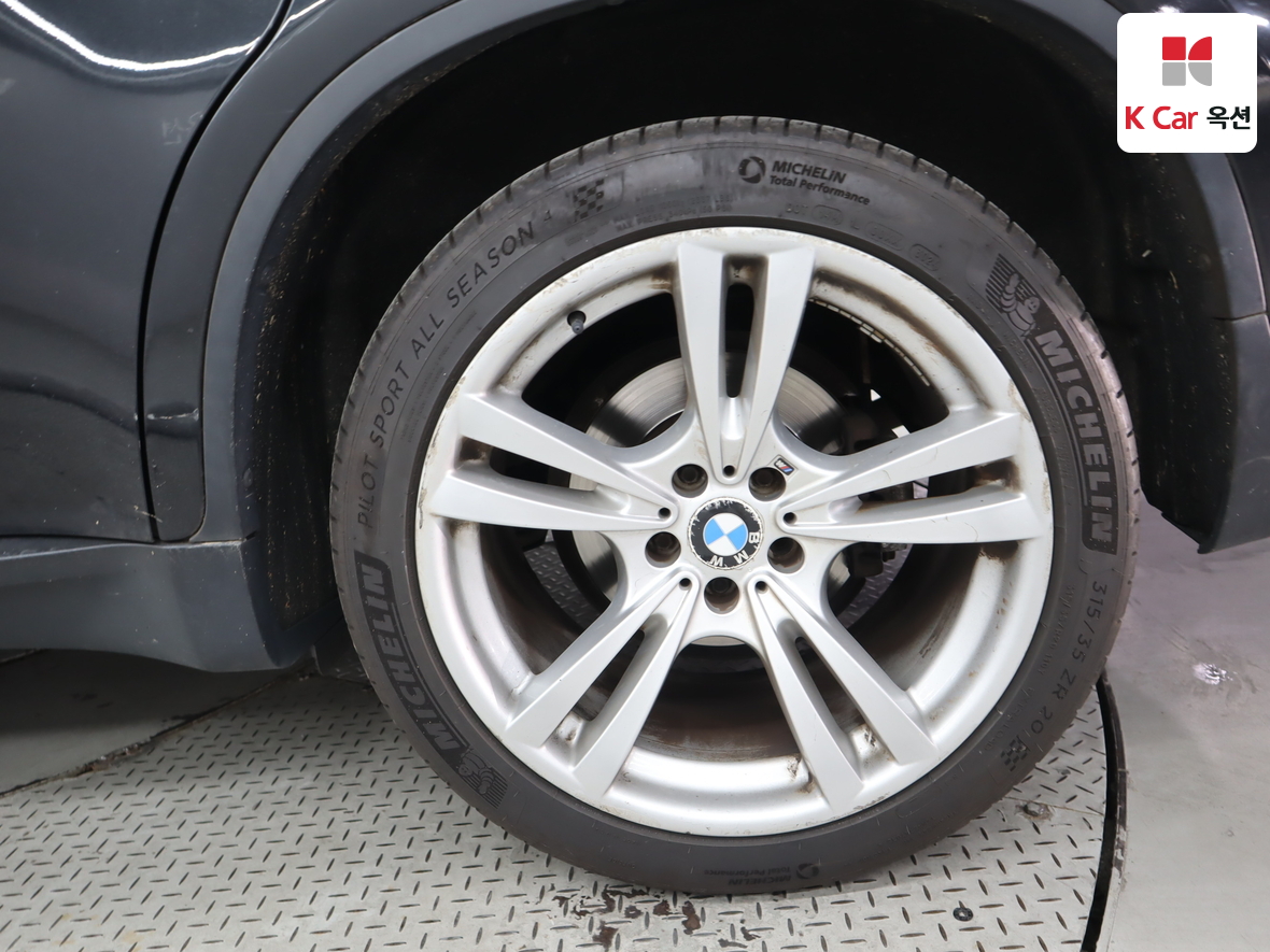 BMW X6 2014 - Image 48