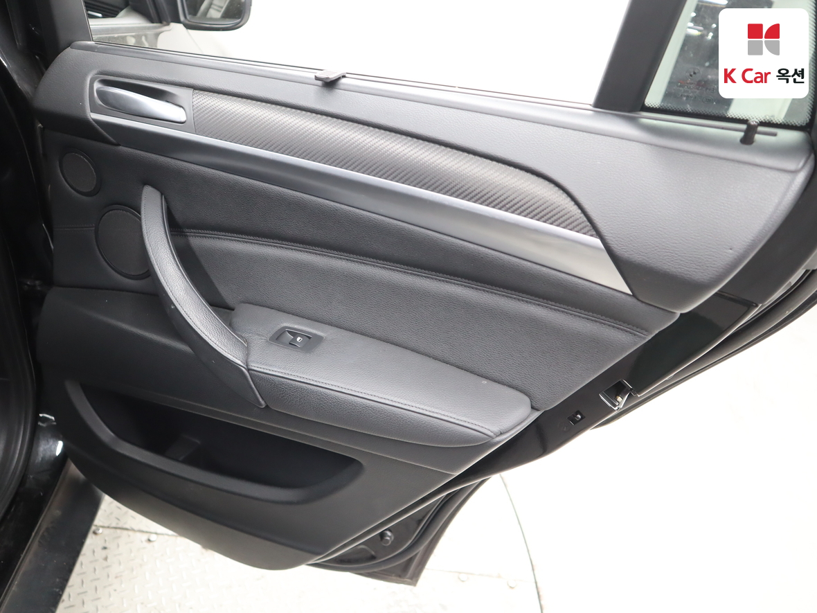 BMW X6 2014 - Image 29