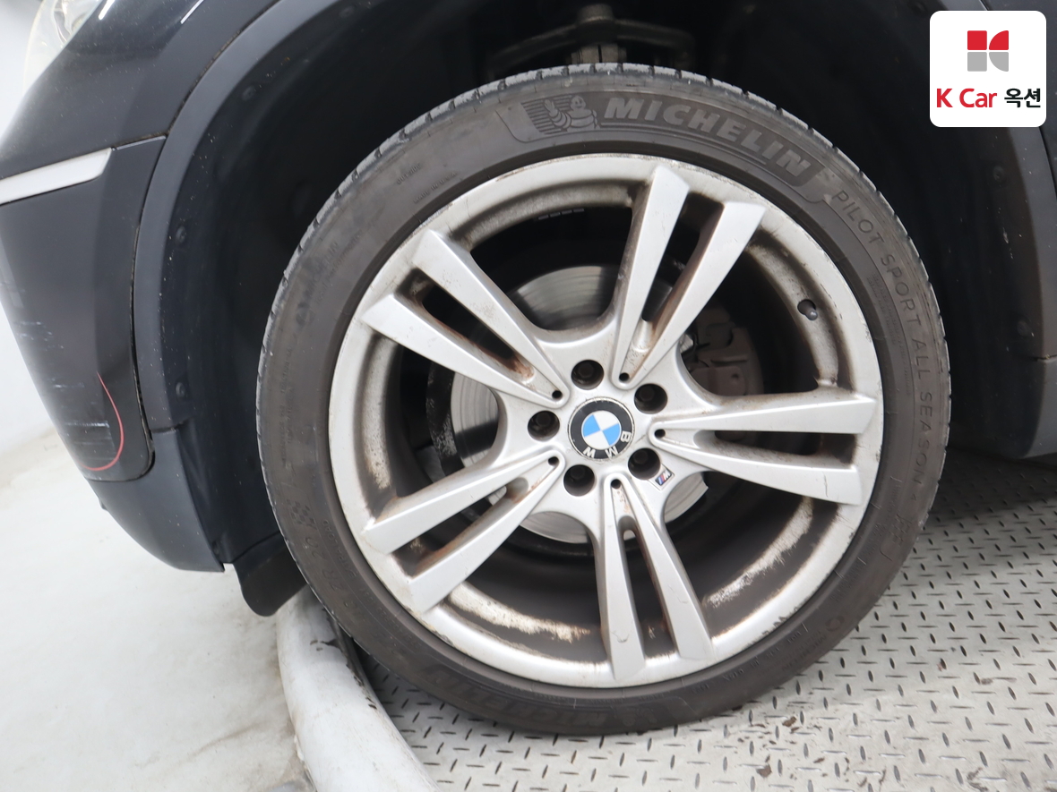 BMW X6 2014 - Image 49
