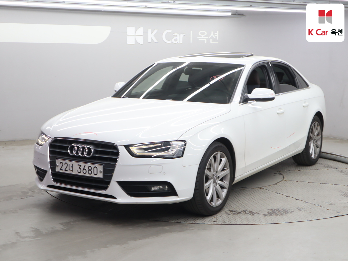 Audi A4 - 1