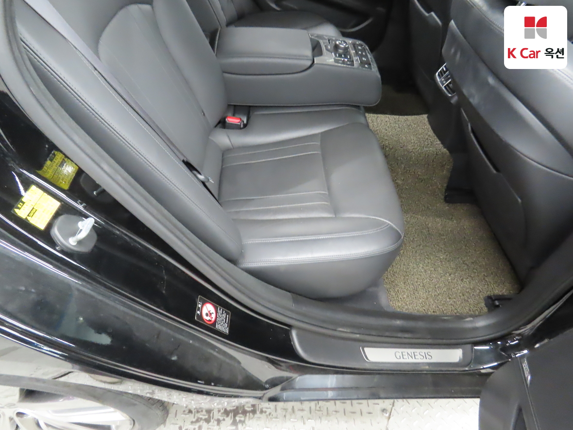 Hyundai Genesis - 29
