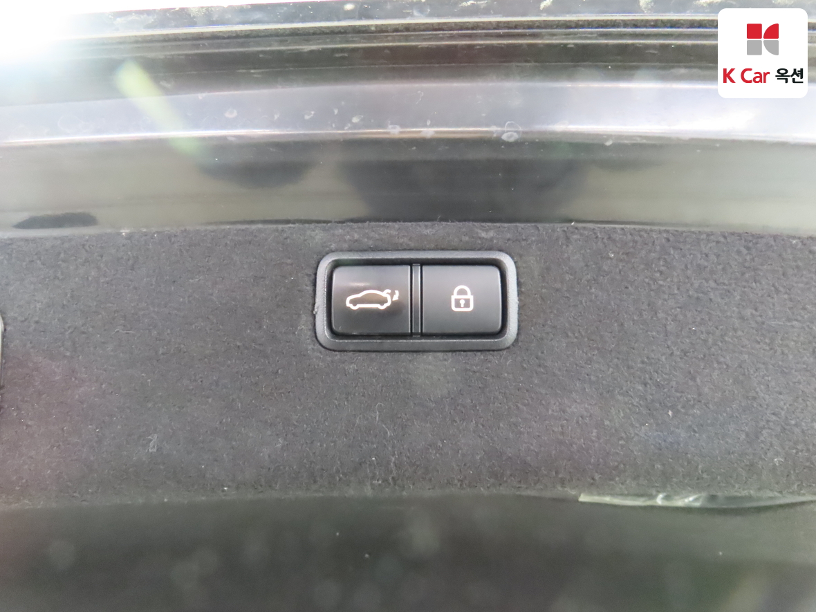 Hyundai Genesis - 27
