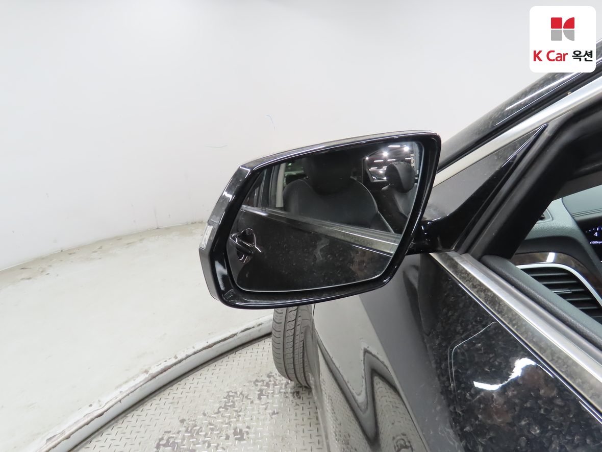 Hyundai Genesis - 21