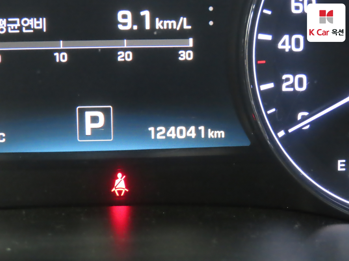 Hyundai Genesis - 4