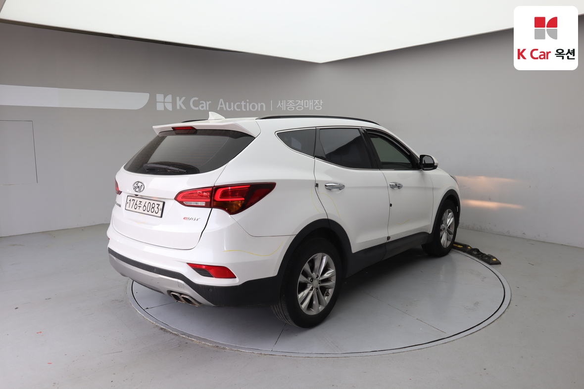 Hyundai Santa Fe - 2