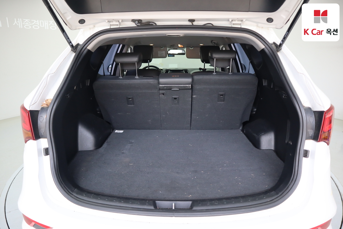 Hyundai Santa Fe - 24
