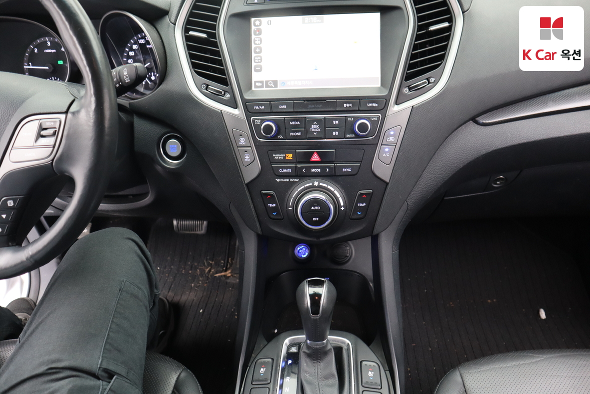 Hyundai Santa Fe - 6