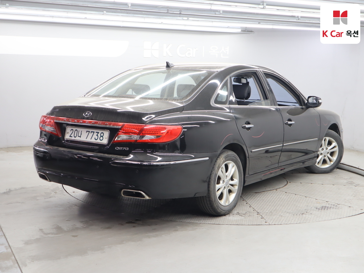 Hyundai Grandeur 2010 - Image 2