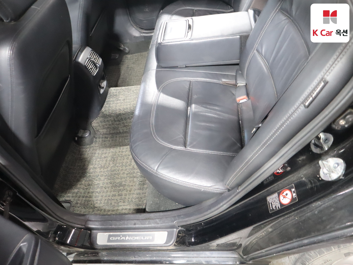 Hyundai Grandeur 2010 - Image 21