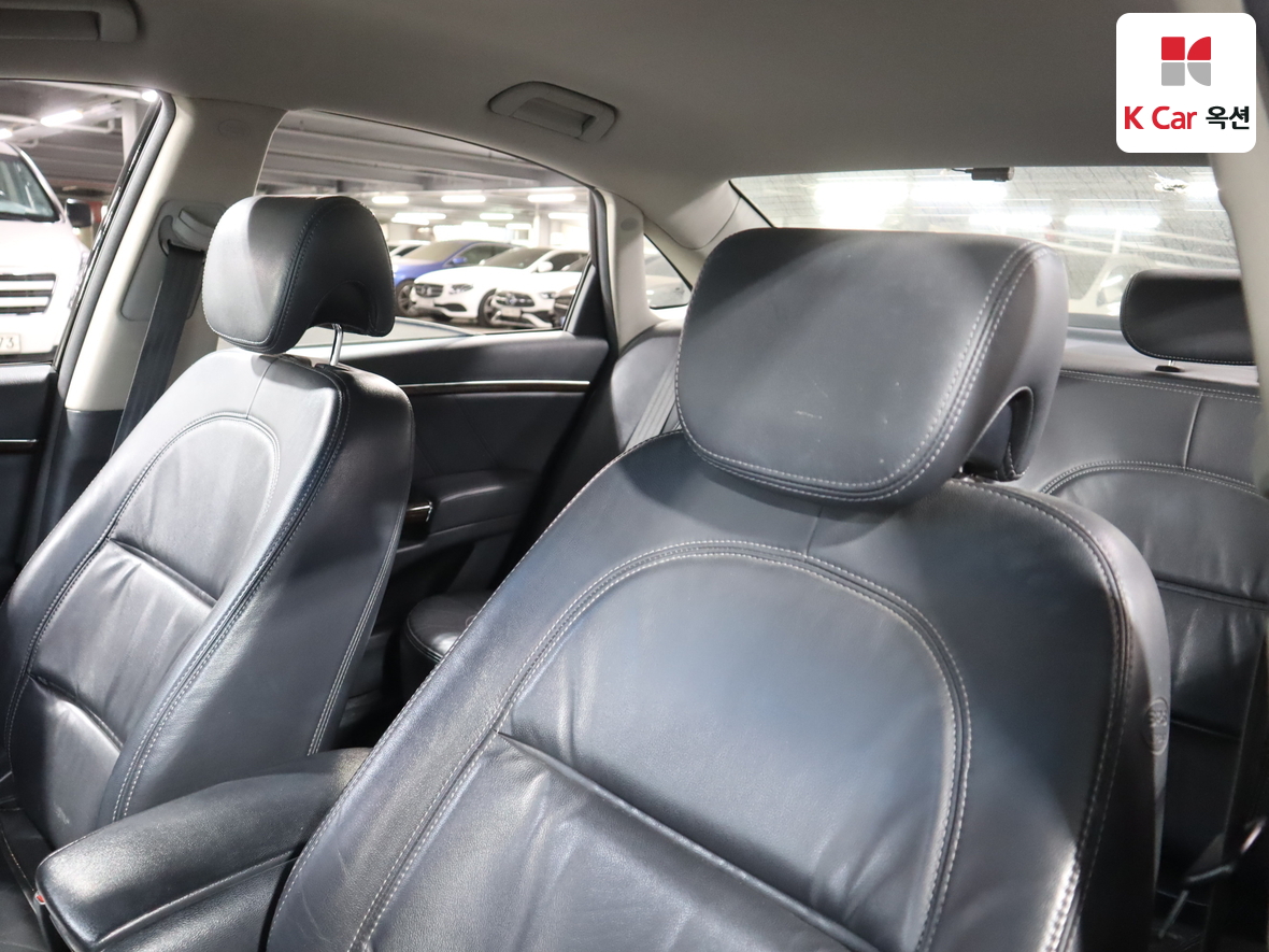 Hyundai Grandeur 2010 - Image 18