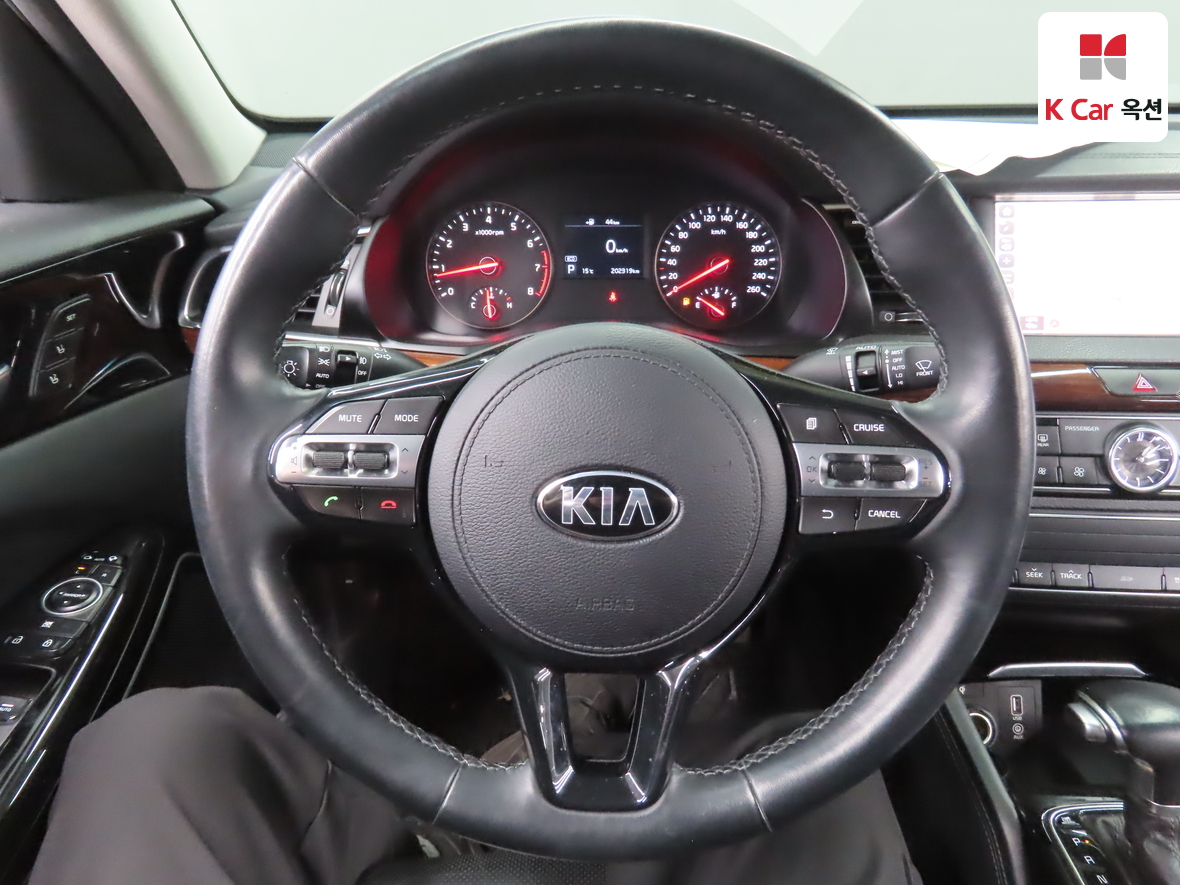 Kia K7 - 10