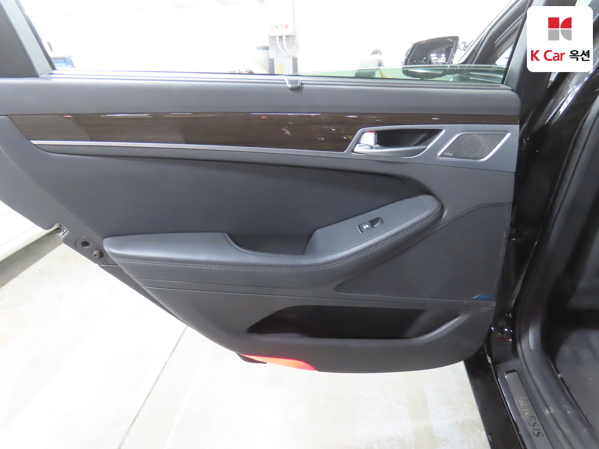 Genesis G80 - 22