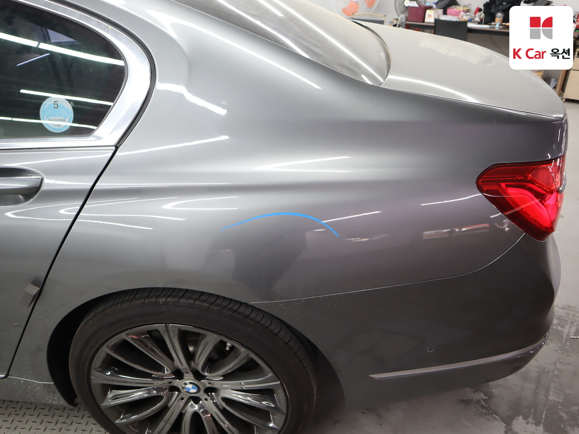 BMW 7 Series 2017 - Image 43