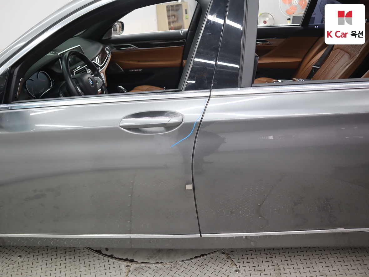 BMW 7 Series 2017 - Image 42