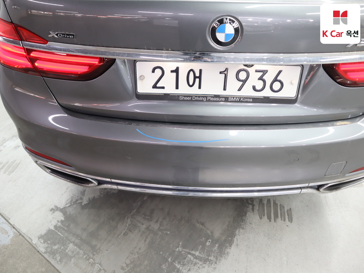 BMW 7 Series 2017 - Image 44
