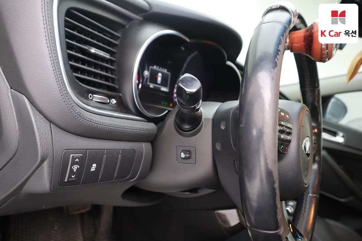 Kia K5 - 9