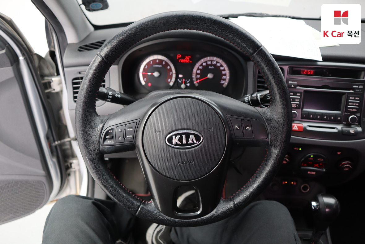 Kia Pride - 10