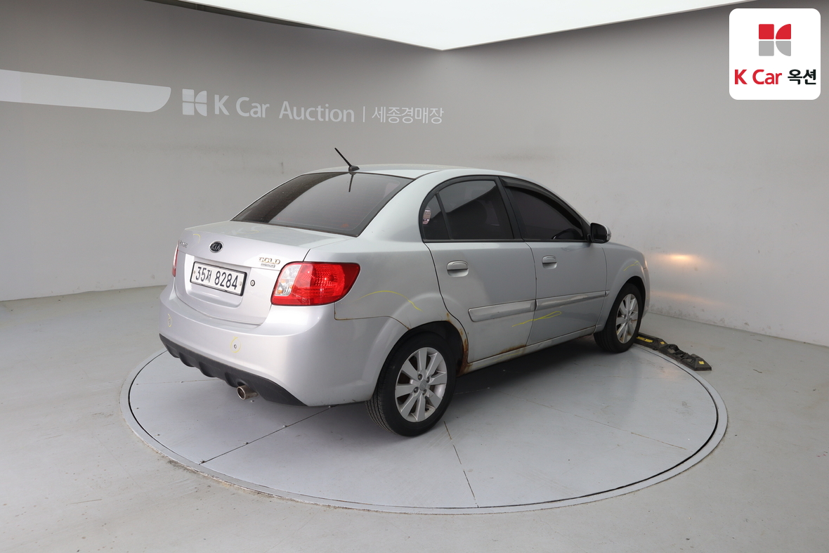 Kia Pride - 2
