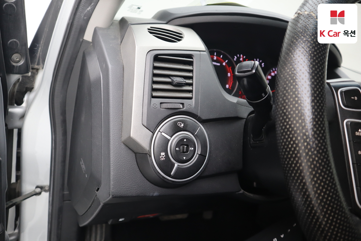 KG Mobility Korando Sports - 9