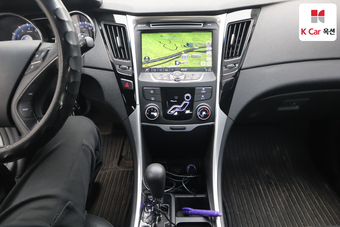 Hyundai Sonata - 6