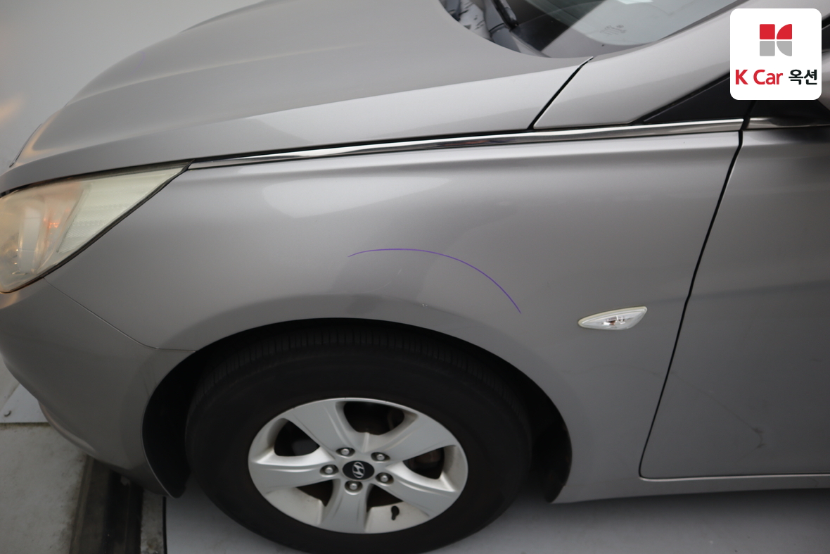 Hyundai Sonata - 40