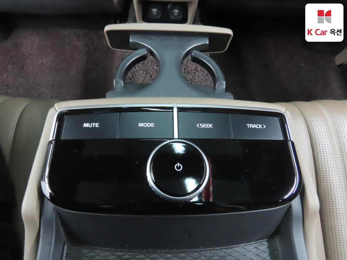 كيا K8 2023 - صورة 26