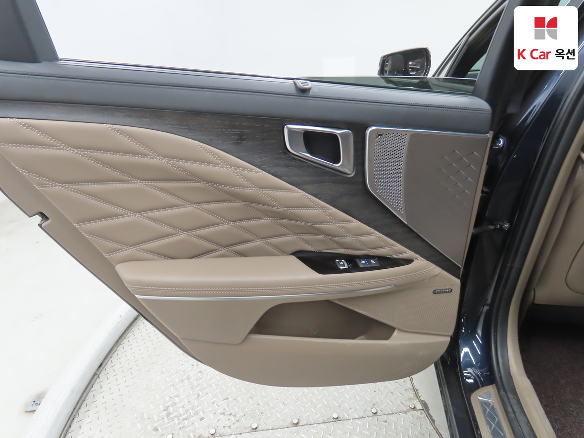 كيا K8 2023 - صورة 24