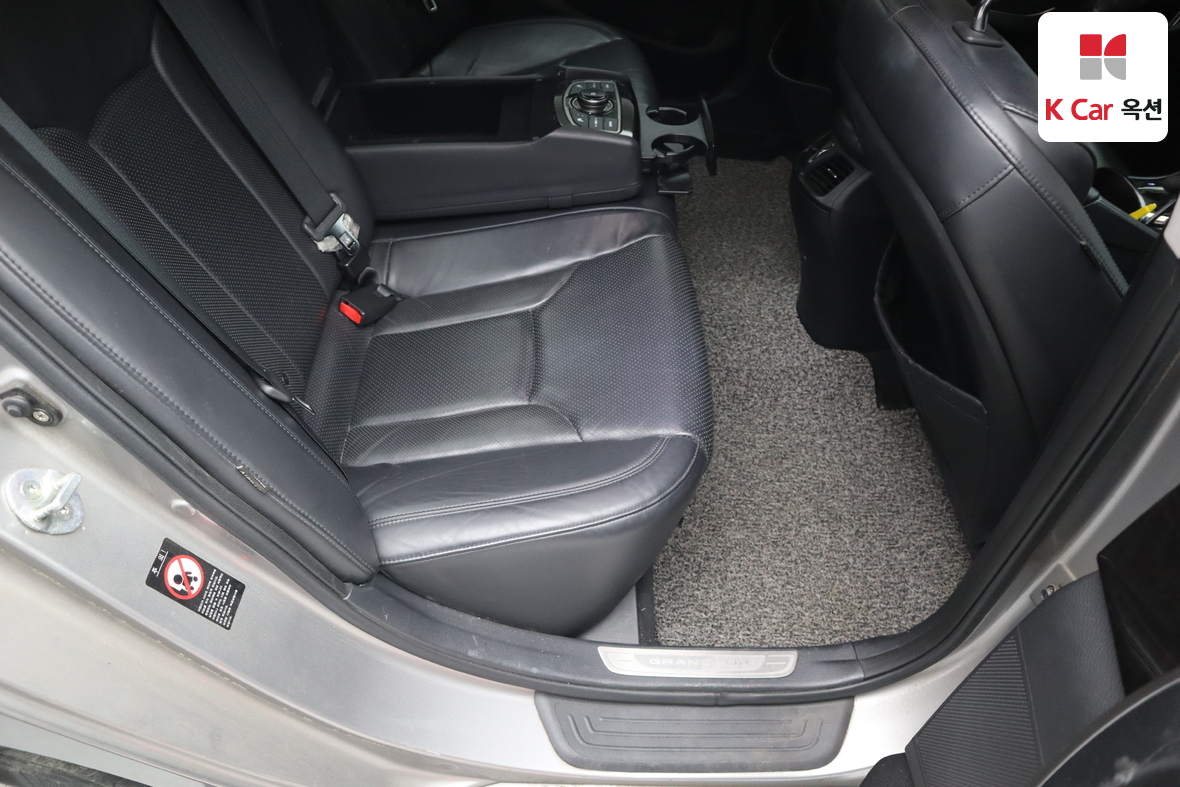 Hyundai AZERA - 28