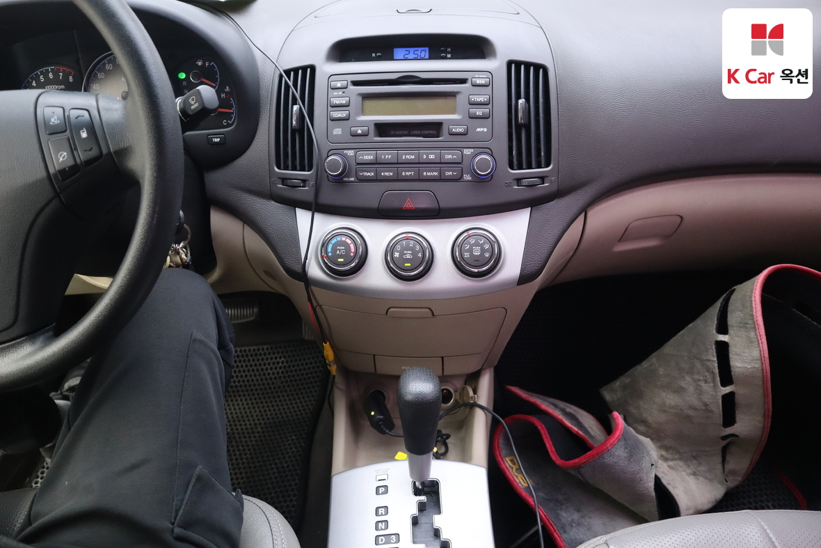 Hyundai Elantra - 6