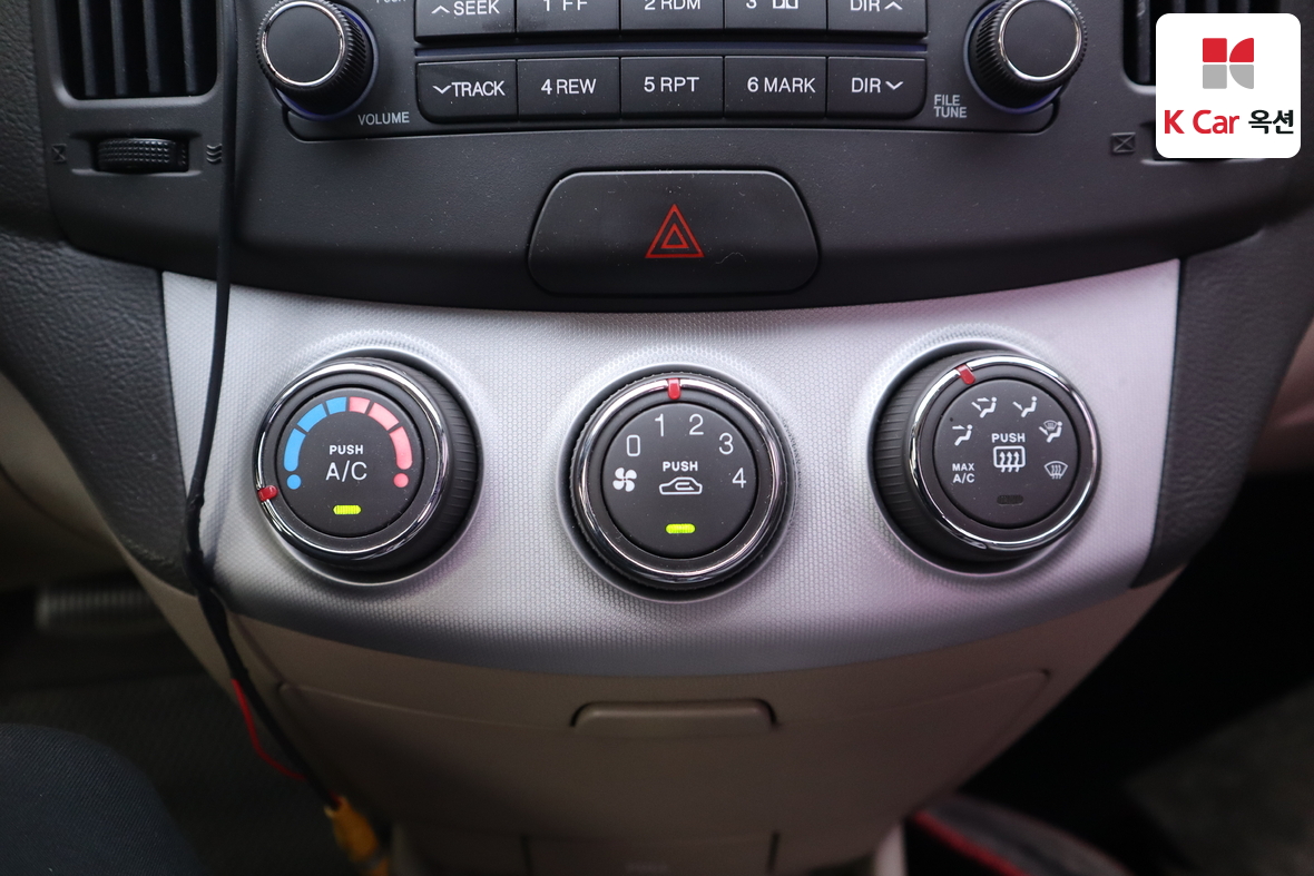 Hyundai Elantra - 14
