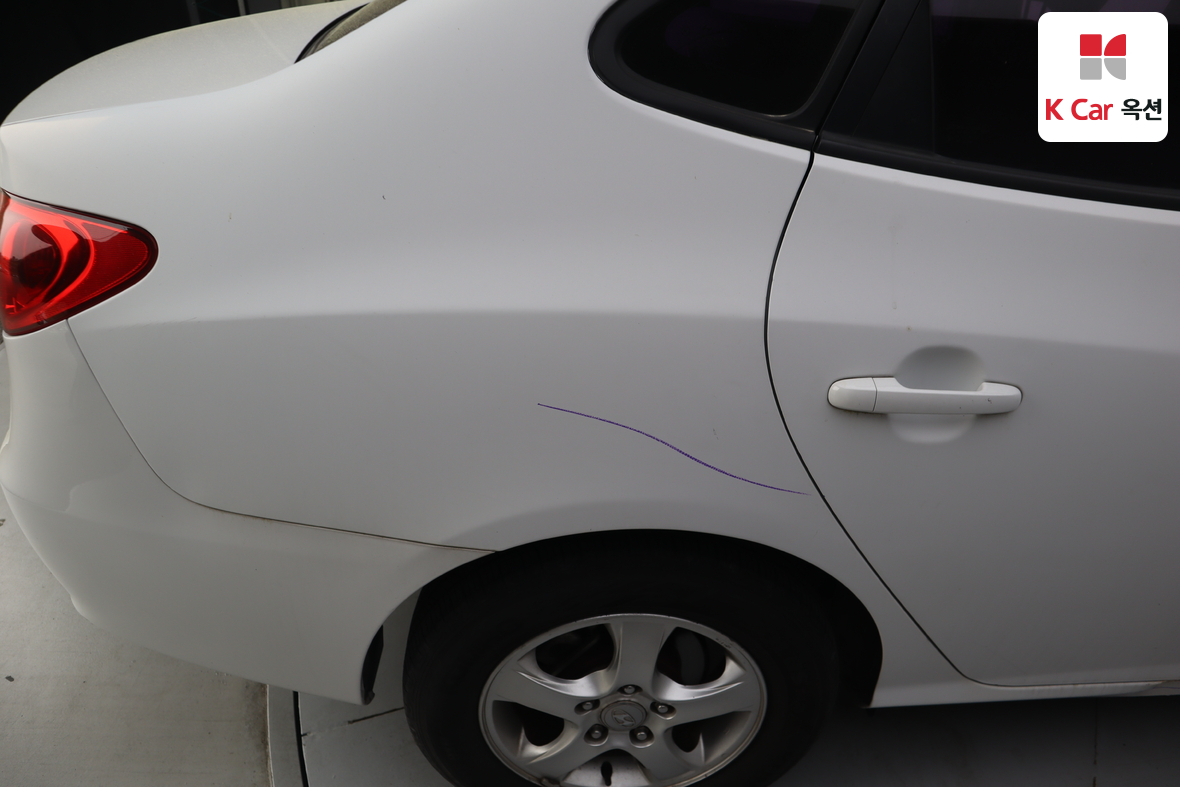 Hyundai Elantra - 34