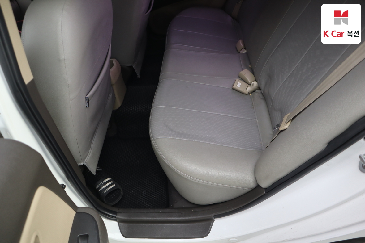 Hyundai Elantra - 21