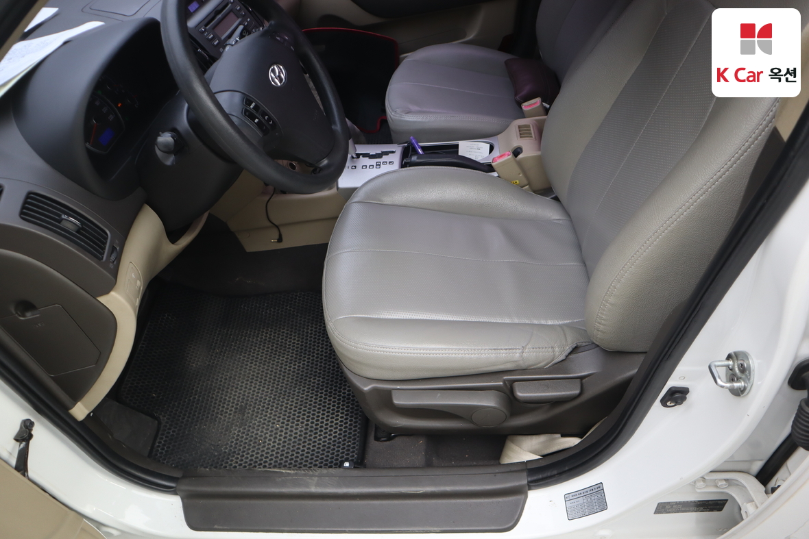 Hyundai Elantra - 18