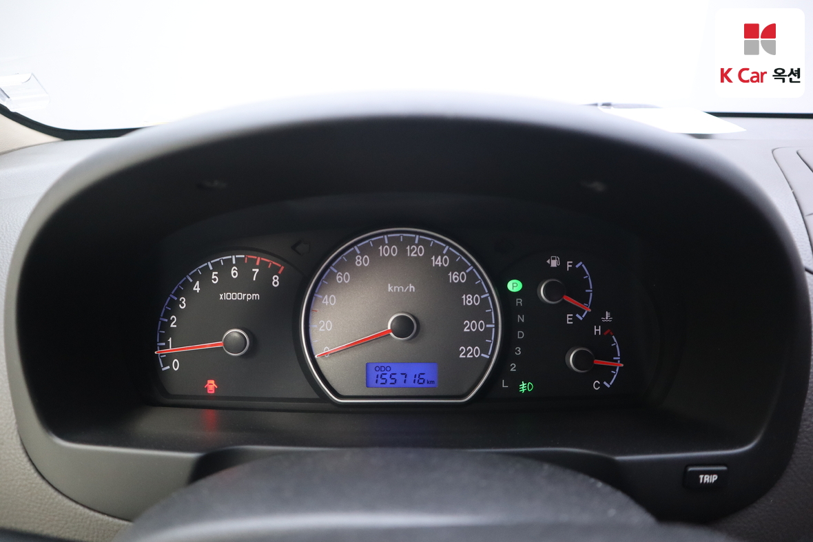 Hyundai Elantra - 5
