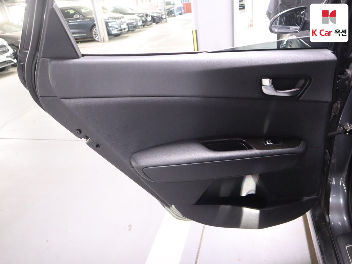 كيا K5 2016 - صورة 23