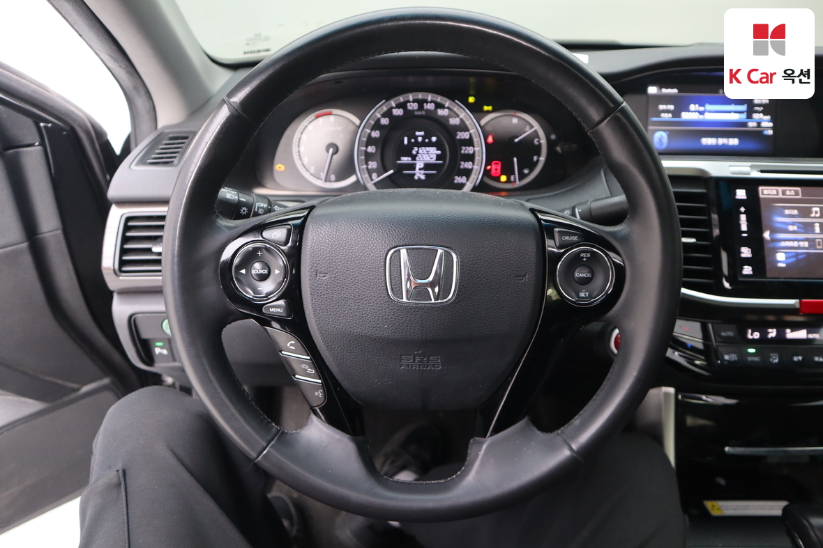 Honda Accord - 10