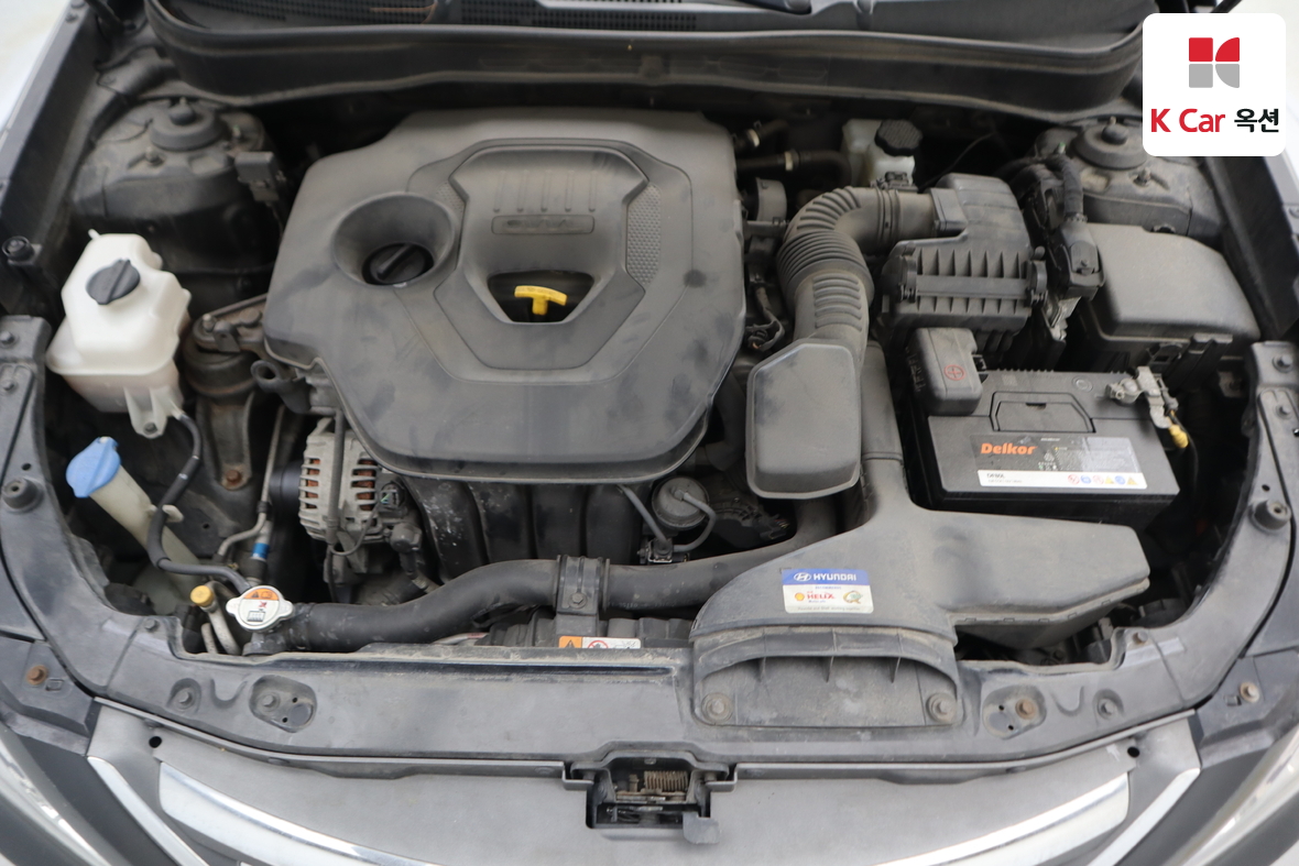 Hyundai Sonata - 32
